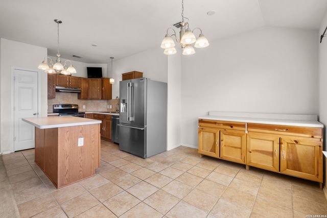 14219 Rosy Finch, San Antonio, TX 78233
