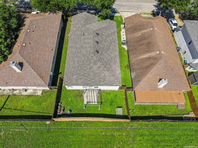 14219 Rosy Finch, San Antonio, TX 78233