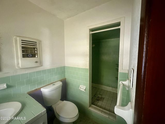 104 E Shamrock Drive, Lafayette, LA 70508