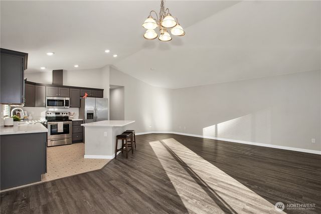 17643 Loop Lane SE, Yelm, WA 98597