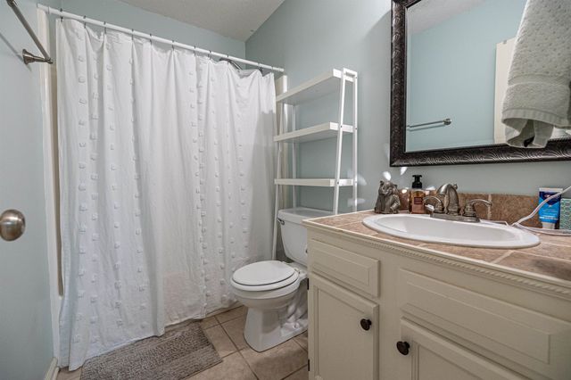 516 Cavaness Dr, Houma, LA 70364