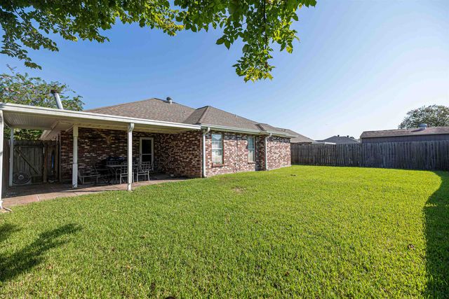 516 Cavaness Dr, Houma, LA 70364