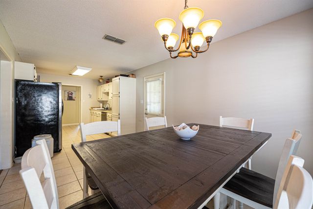 516 Cavaness Dr, Houma, LA 70364