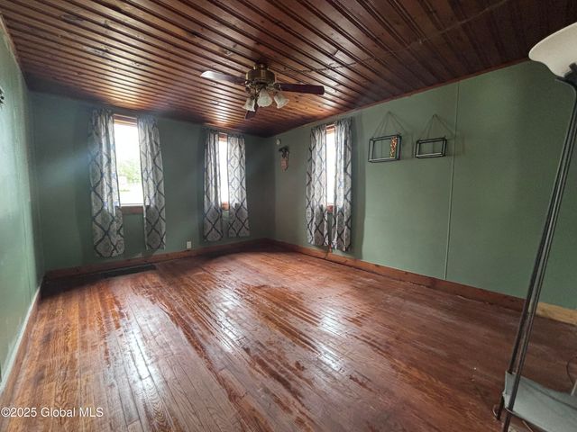 72 S Judson Street, Gloversville, NY 12078