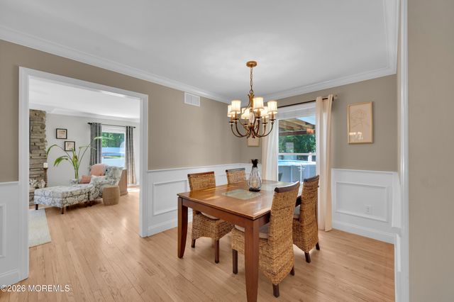 33 Baldwin Avenue, Morganville, NJ 07751