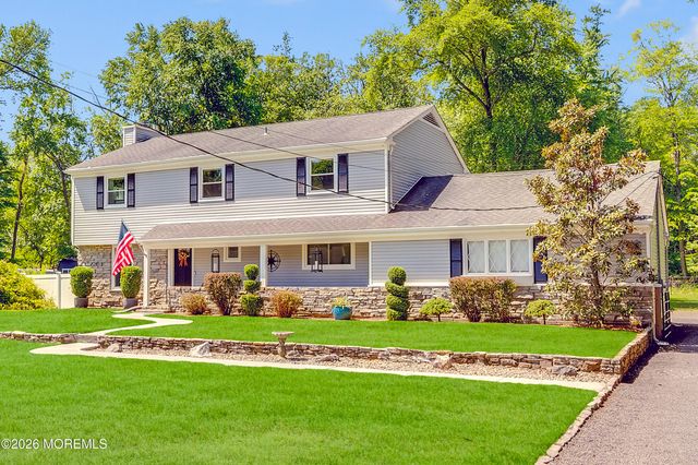 33 Baldwin Avenue, Morganville, NJ 07751