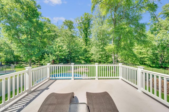 33 Baldwin Avenue, Morganville, NJ 07751