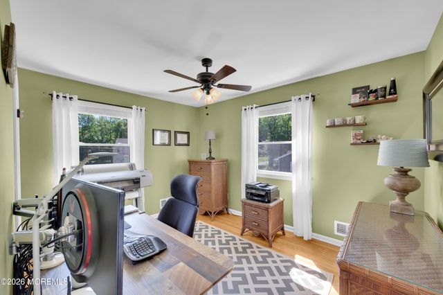 33 Baldwin Avenue, Morganville, NJ 07751