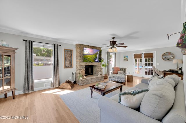 33 Baldwin Avenue, Morganville, NJ 07751