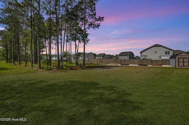 402 Reynolds Court, Sneads Ferry, NC 28460