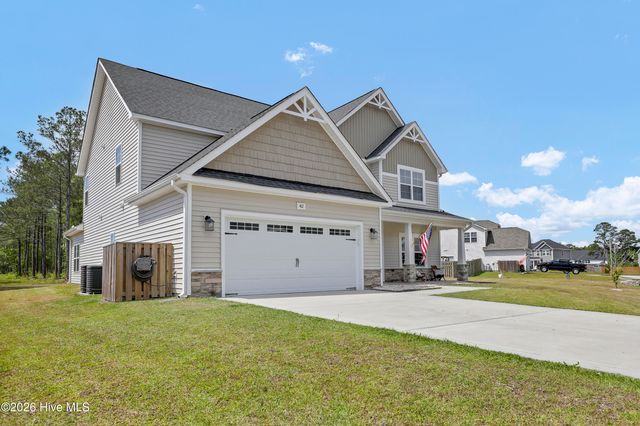402 Reynolds Court, Sneads Ferry, NC 28460