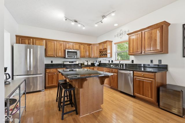 8240 Thorn Bend Drive, Indianapolis, IN 46278