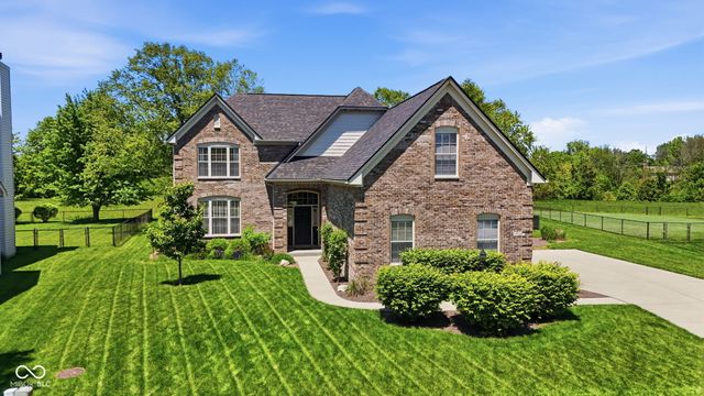 8240 Thorn Bend Drive, Indianapolis, IN 46278