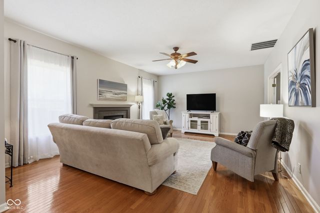 8240 Thorn Bend Drive, Indianapolis, IN 46278