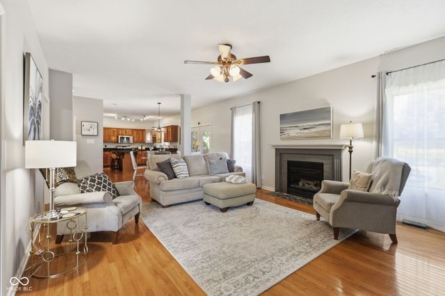 8240 Thorn Bend Drive, Indianapolis, IN 46278