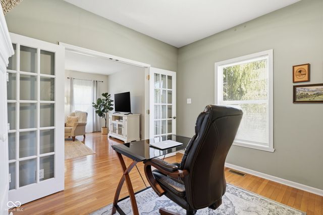 8240 Thorn Bend Drive, Indianapolis, IN 46278