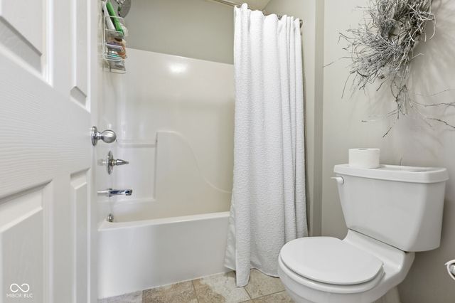 8240 Thorn Bend Drive, Indianapolis, IN 46278