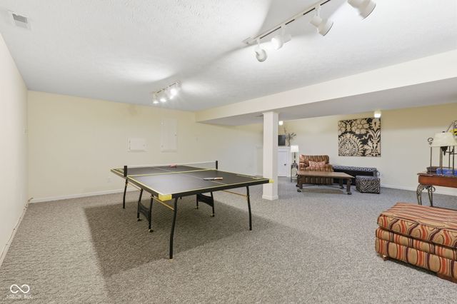 8240 Thorn Bend Drive, Indianapolis, IN 46278