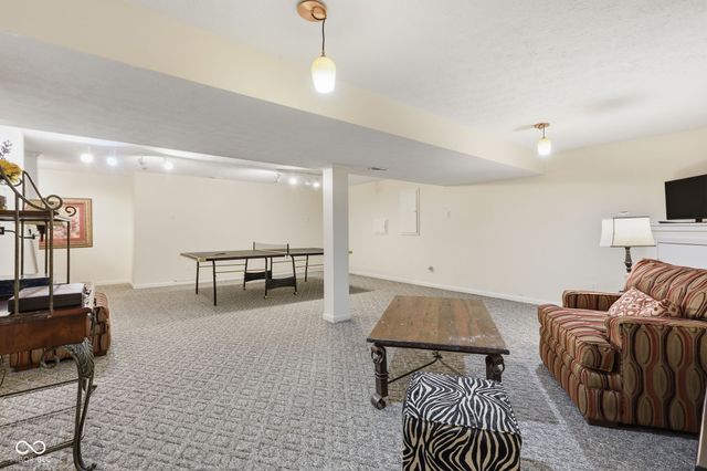 8240 Thorn Bend Drive, Indianapolis, IN 46278
