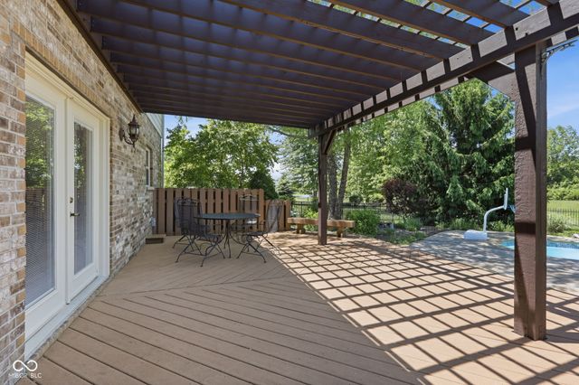 8240 Thorn Bend Drive, Indianapolis, IN 46278