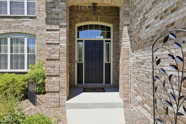 8240 Thorn Bend Drive, Indianapolis, IN 46278