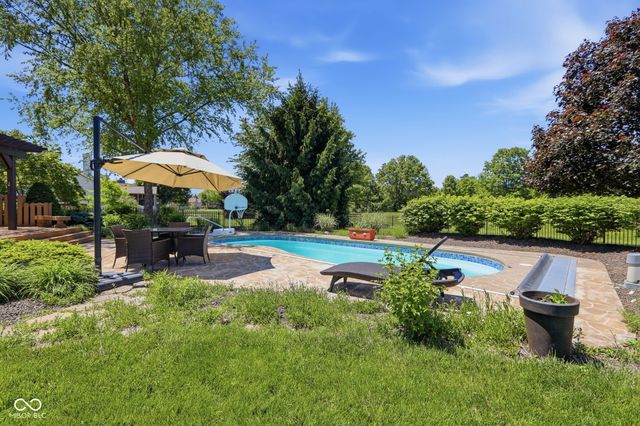 8240 Thorn Bend Drive, Indianapolis, IN 46278