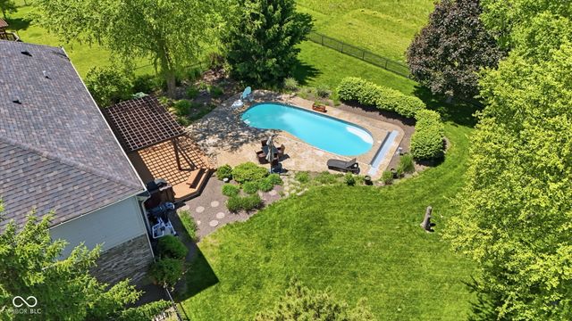 8240 Thorn Bend Drive, Indianapolis, IN 46278