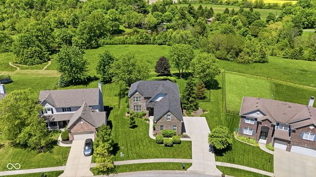 8240 Thorn Bend Drive, Indianapolis, IN 46278