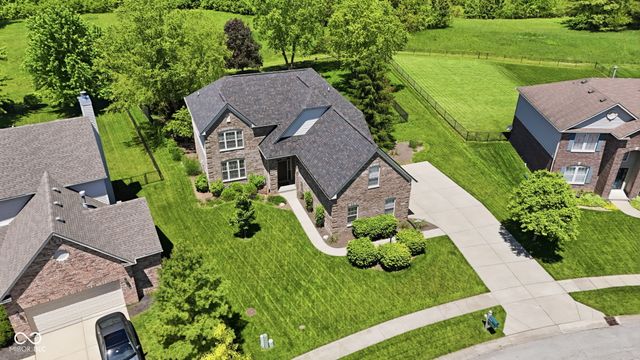 8240 Thorn Bend Drive, Indianapolis, IN 46278