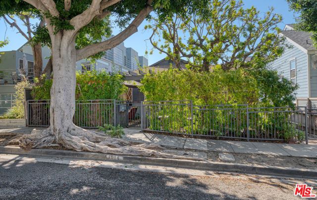 1014 Pier Avenue, Santa Monica, CA 90405