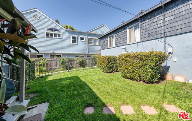 1014 Pier Avenue, Santa Monica, CA 90405