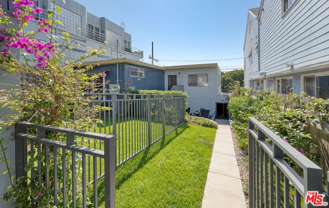 1014 Pier Avenue, Santa Monica, CA 90405