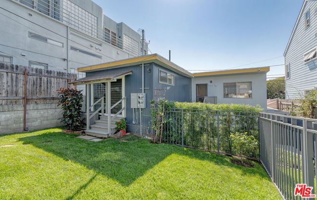 1014 Pier Avenue, Santa Monica, CA 90405