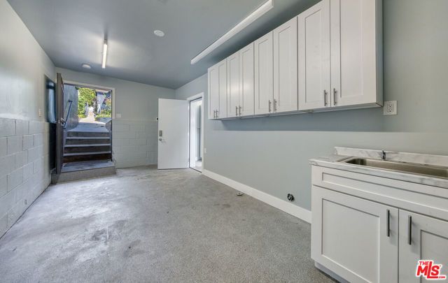 1014 Pier Avenue, Santa Monica, CA 90405