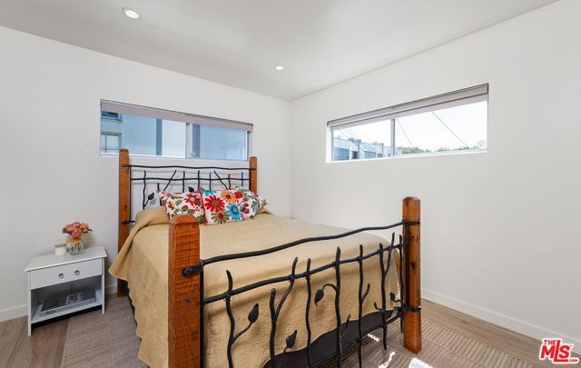 1014 Pier Avenue, Santa Monica, CA 90405