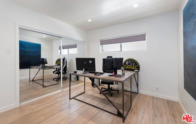 1014 Pier Avenue, Santa Monica, CA 90405