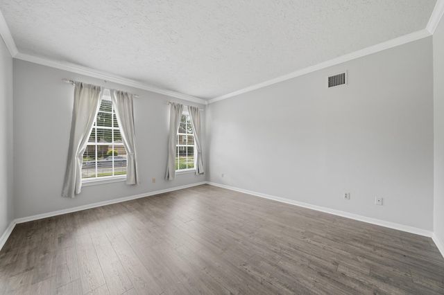 15122 Greenleaf Lane, Houston, TX 77062