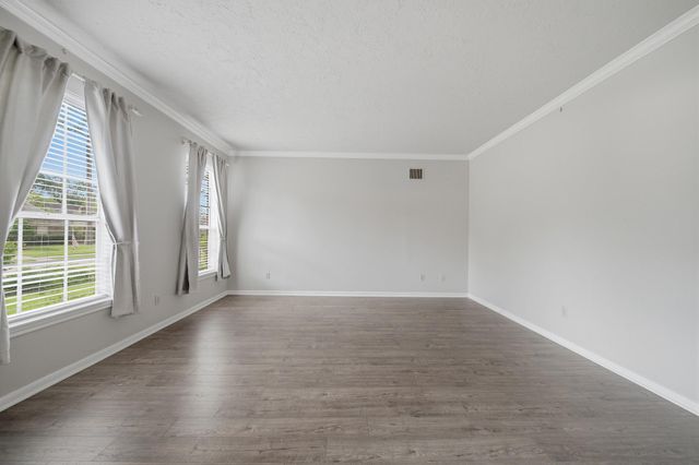 15122 Greenleaf Lane, Houston, TX 77062