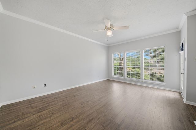 15122 Greenleaf Lane, Houston, TX 77062