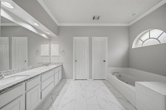 15122 Greenleaf Lane, Houston, TX 77062