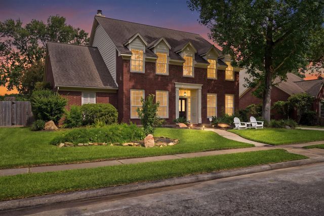 15122 Greenleaf Lane, Houston, TX 77062
