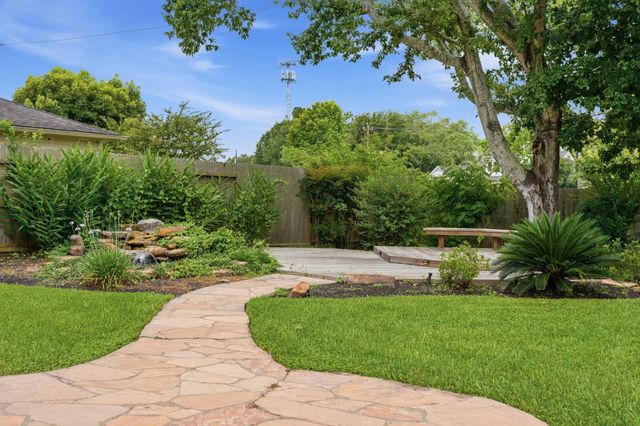 15122 Greenleaf Lane, Houston, TX 77062