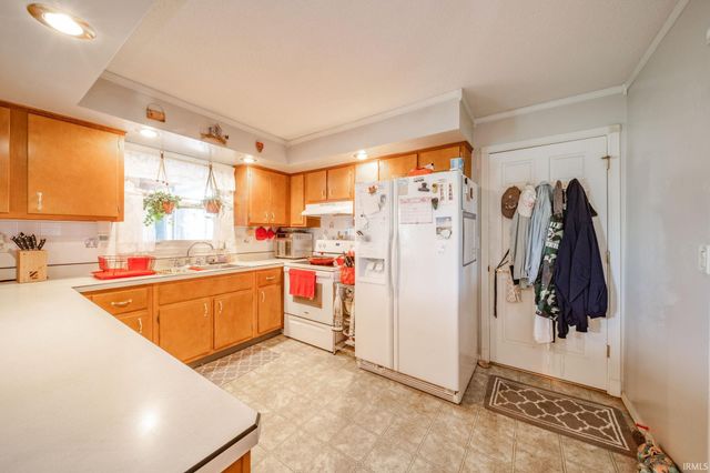3200 E Kendall Lane, Muncie, IN 47303