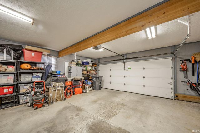 3200 E Kendall Lane, Muncie, IN 47303