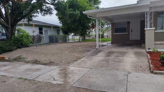 2515 W BRADDOCK STREET, Tampa, FL 33607