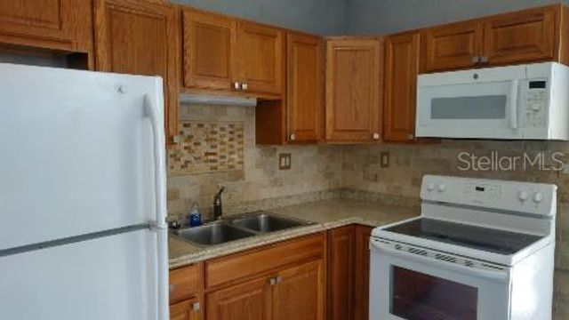 2515 W BRADDOCK STREET, Tampa, FL 33607