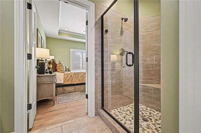 9297 Lime Stone Road, Parkville, MO 64152