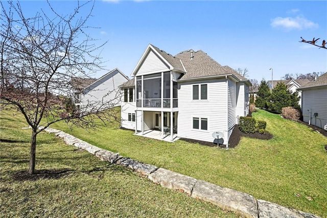 9297 Lime Stone Road, Parkville, MO 64152