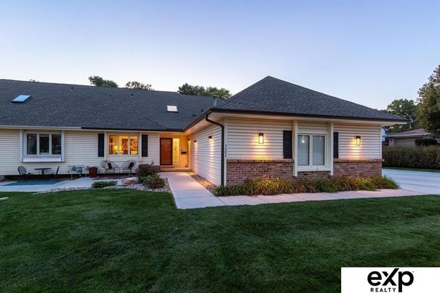 3606 S 74th Street, Omaha, NE 68124