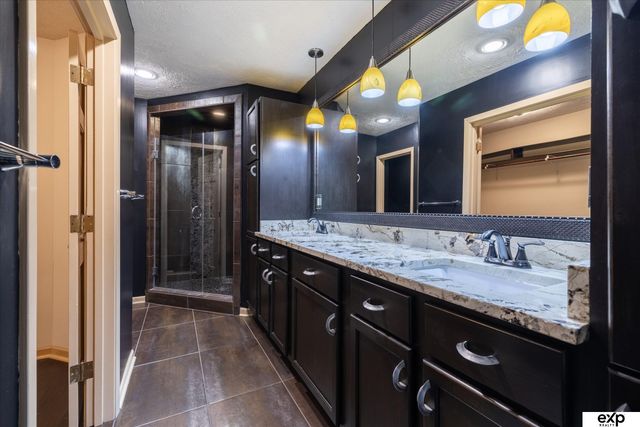 3606 S 74th Street, Omaha, NE 68124